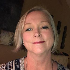 Meet your Posher, Laurie